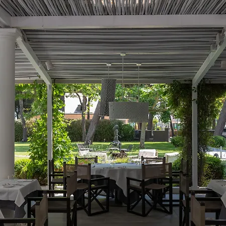 Marepineta Ξενοδοχείο 5*